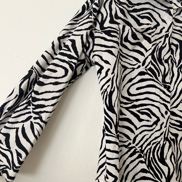 Zebra Button Down Dress - Picture 5 of 10